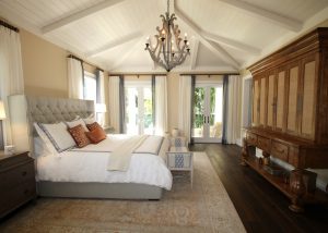 bed bedroom ceiling chandelier